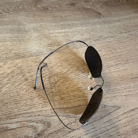 Maui Jim Sunglasses MJ-902-02 Kapalua Titanium Gunmetal Rimless - Picture 3 of 5